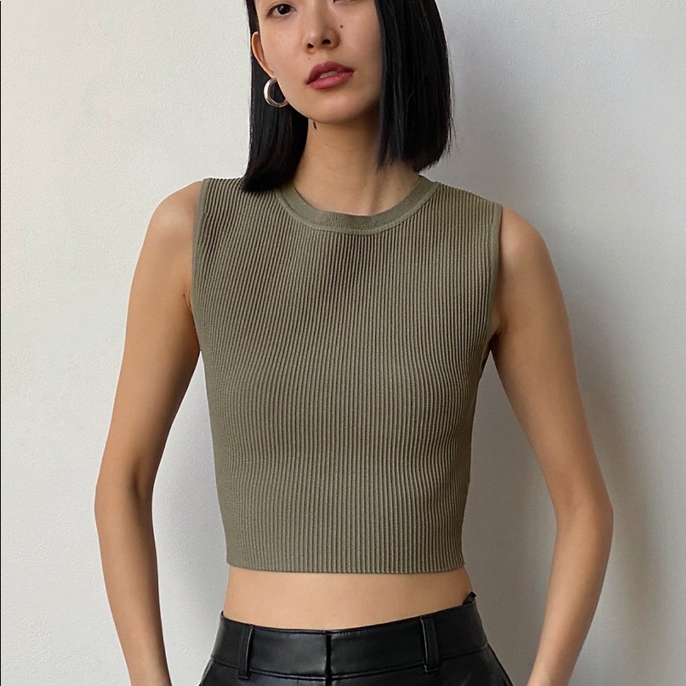 Ribbed Sleeveless Crop Tank Top - Olive
